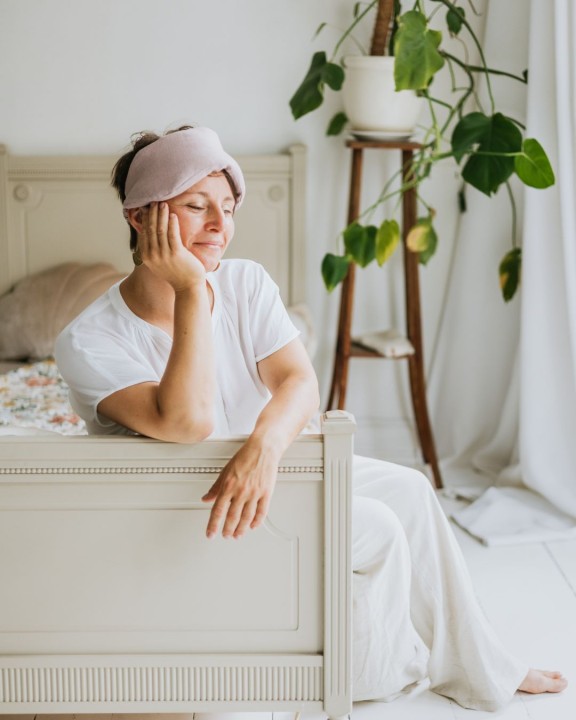 lniana opaska obciążeniowa na sen relaks i stres  z lawendą, kolor pudrowy róż