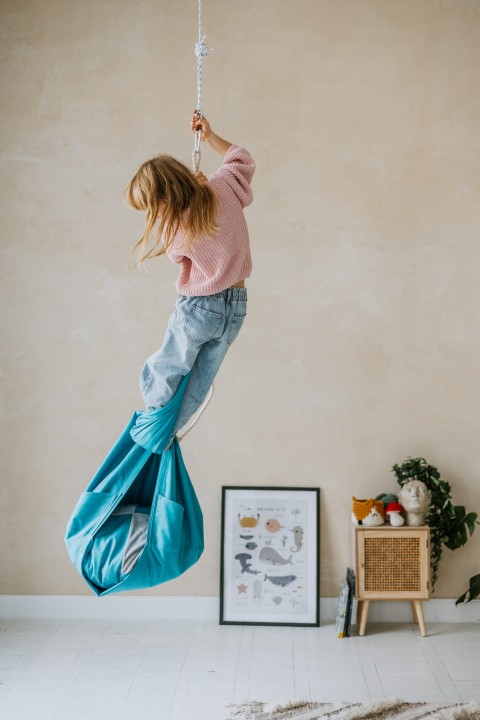 huśtawka kokon do pokoju dziecka morski