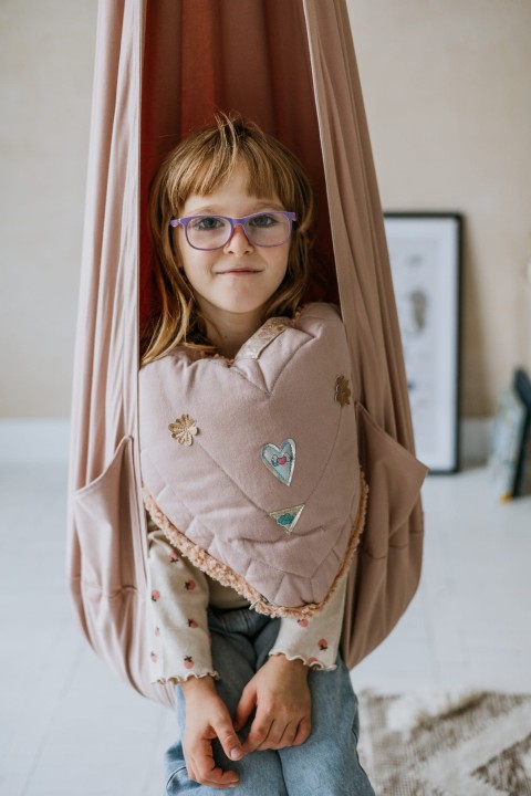 huśtawka kokon różowa do integracji sensorycznej